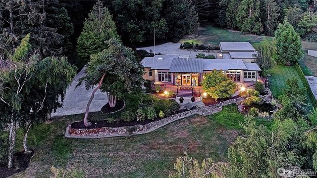 28407 Pioneer Highway, Stanwood, WA 98292