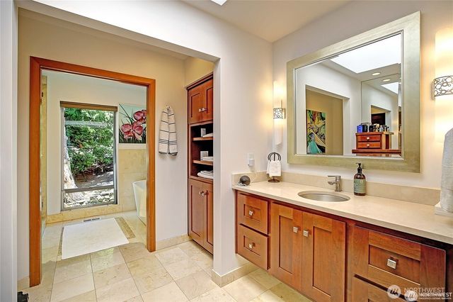 28407 Pioneer Highway, Stanwood, WA 98292