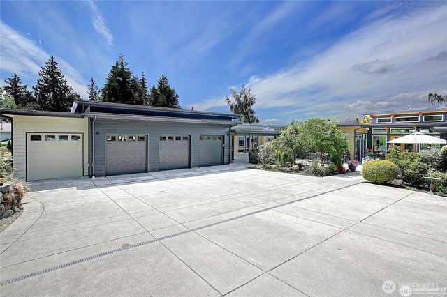 28407 Pioneer Highway, Stanwood, WA 98292