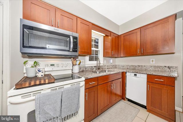 10739 LAKE POINT CT, New Market, MD 21774