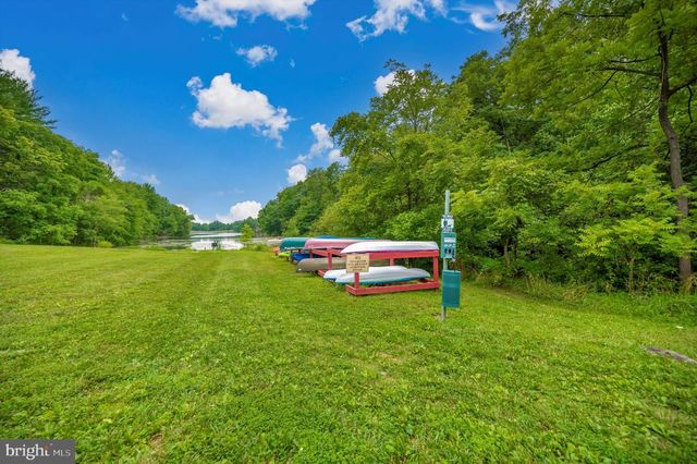 10739 LAKE POINT CT, New Market, MD 21774