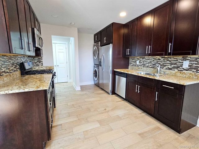 32 ALPINE Drive H, Wappingers Falls, NY 12590