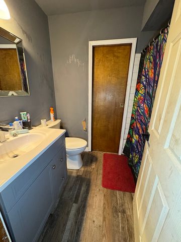 5185 Coulter Road, Oak Forest, IL 60452