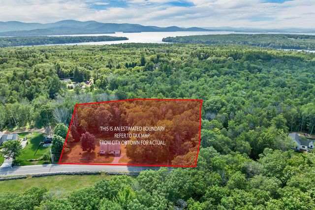 44 Waumbeck Road, Wolfeboro, NH 03894