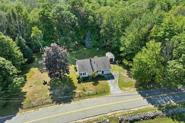 44 Waumbeck Road, Wolfeboro, NH 03894