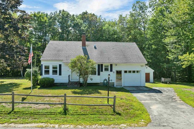 44 Waumbeck Road, Wolfeboro, NH 03894
