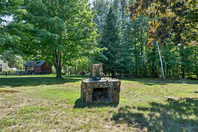 44 Waumbeck Road, Wolfeboro, NH 03894