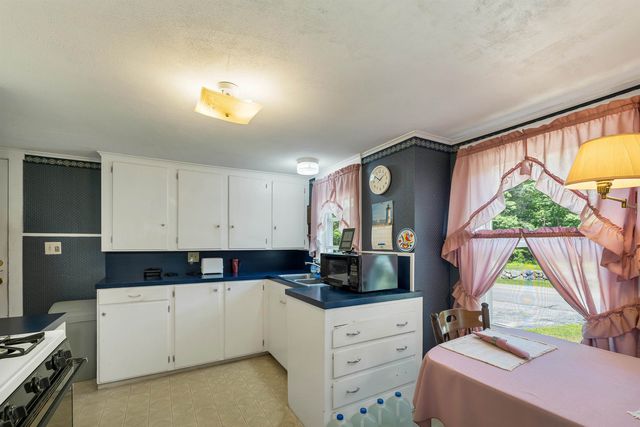 44 Waumbeck Road, Wolfeboro, NH 03894