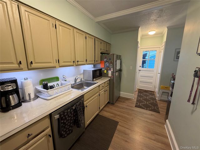 180 Atlantic Avenue, Lynbrook, NY 11563