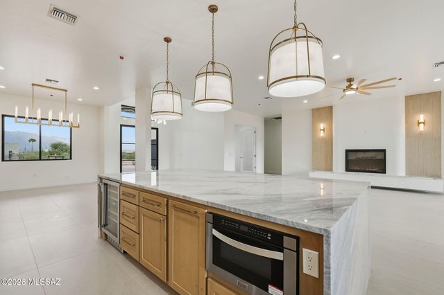 3363 W Jayte Court W, Tucson, AZ 85745