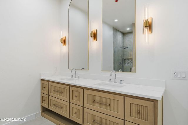 3363 W Jayte Court W, Tucson, AZ 85745