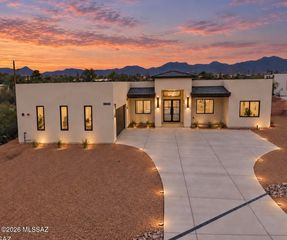 3363 W Jayte Court W, Tucson, AZ 85745