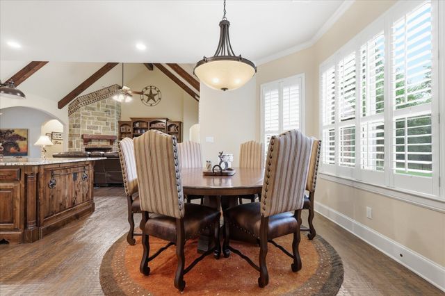 6751 Robinson Canyon Road, Aubrey, TX 76227
