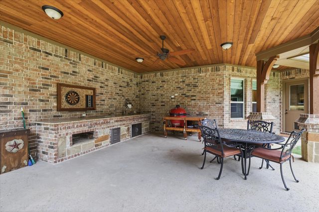 6751 Robinson Canyon Road, Aubrey, TX 76227
