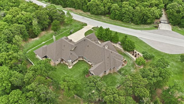 6751 Robinson Canyon Road, Aubrey, TX 76227