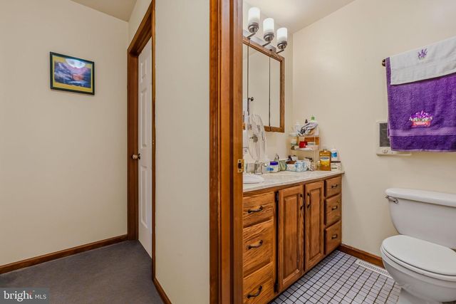 893 OLD FORGE RD, Oxford, PA 19363