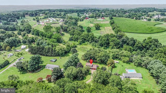 893 OLD FORGE RD, Oxford, PA 19363