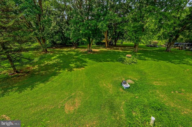 893 OLD FORGE RD, Oxford, PA 19363