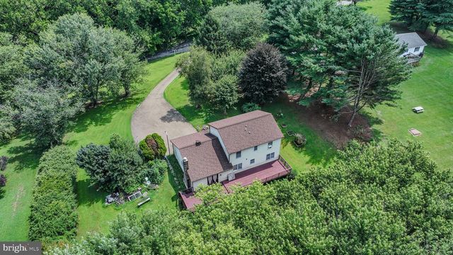 893 OLD FORGE RD, Oxford, PA 19363