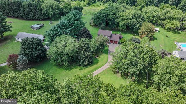 893 OLD FORGE RD, Oxford, PA 19363