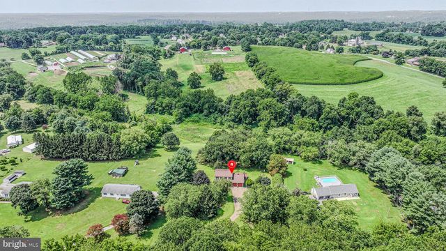 893 OLD FORGE RD, Oxford, PA 19363