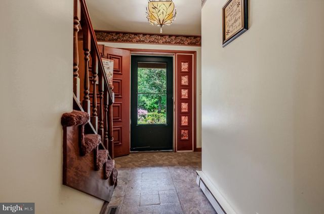 893 OLD FORGE RD, Oxford, PA 19363