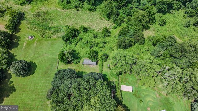 893 OLD FORGE RD, Oxford, PA 19363
