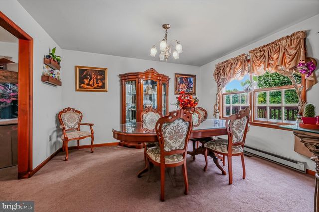 893 OLD FORGE RD, Oxford, PA 19363