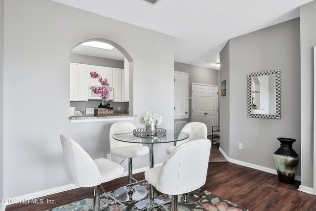 7801 POINT MEADOWS Drive 4308, Jacksonville, FL 32256