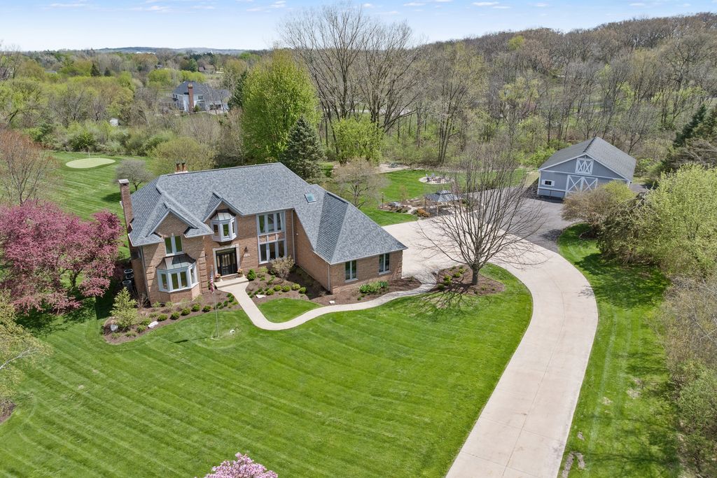 3N705 Roberts Road, Elburn, IL 60119