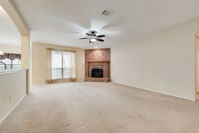 2801 Redwood Street, Royse City, TX 75189