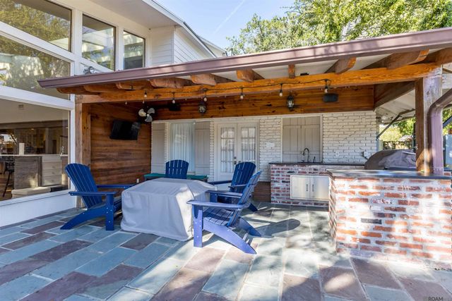 4843 Sweetbriar St, Baton Rouge, LA 70808