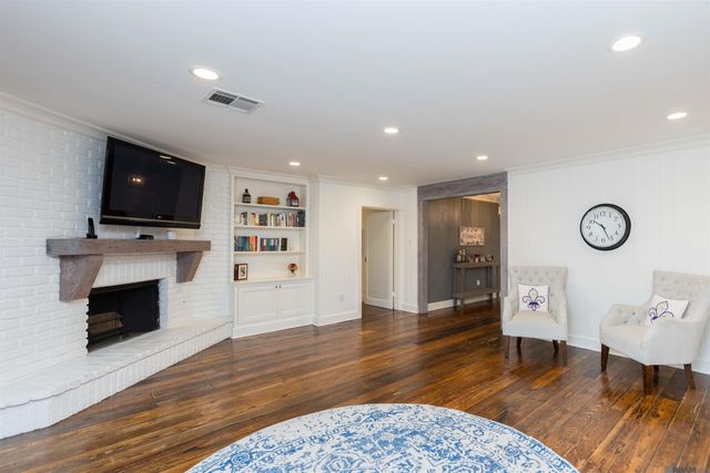 4843 Sweetbriar St, Baton Rouge, LA 70808