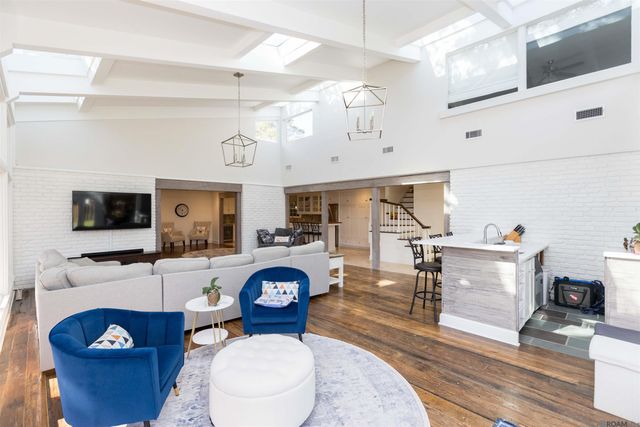 4843 Sweetbriar St, Baton Rouge, LA 70808