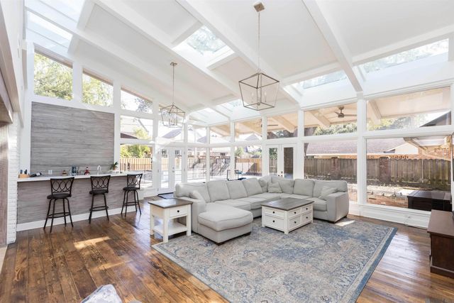 4843 Sweetbriar St, Baton Rouge, LA 70808