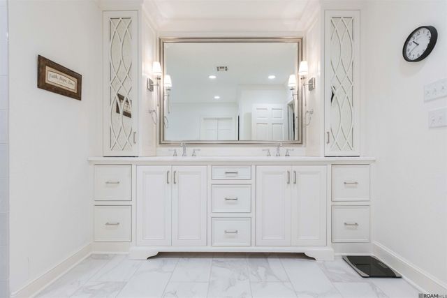 4843 Sweetbriar St, Baton Rouge, LA 70808