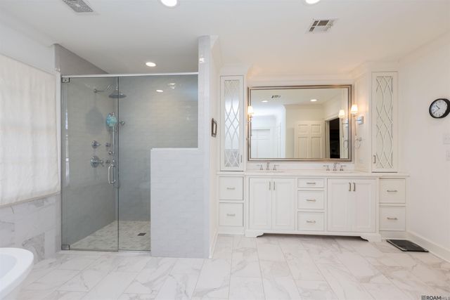 4843 Sweetbriar St, Baton Rouge, LA 70808