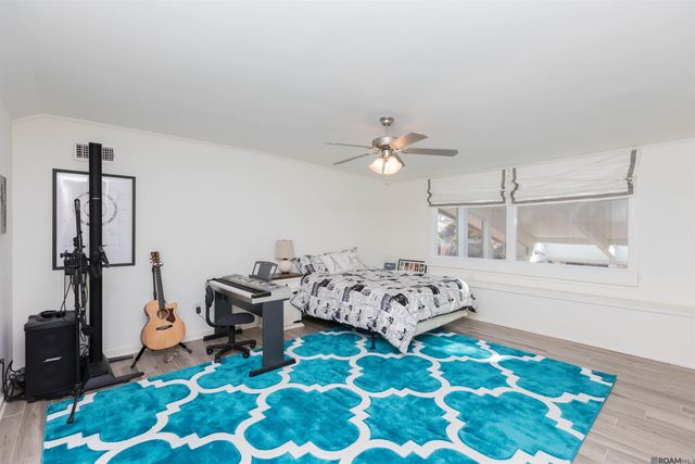 4843 Sweetbriar St, Baton Rouge, LA 70808