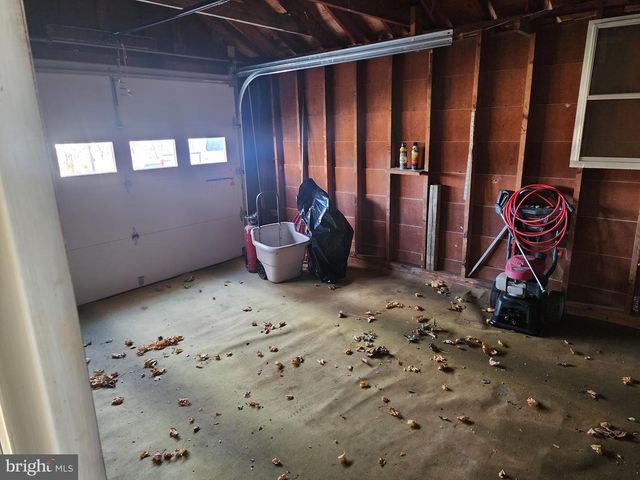 5895 FORT ASHBY RD, Keyser, WV 26726