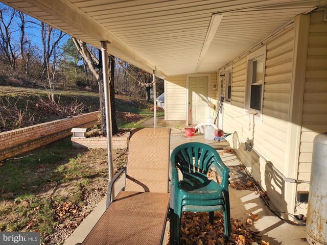 5895 FORT ASHBY RD, Keyser, WV 26726