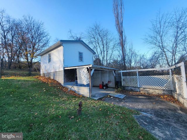 5895 FORT ASHBY RD, Keyser, WV 26726