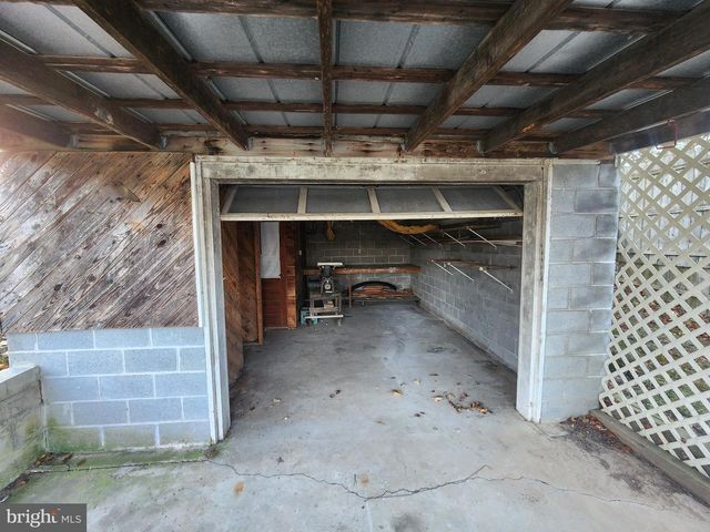 5895 FORT ASHBY RD, Keyser, WV 26726