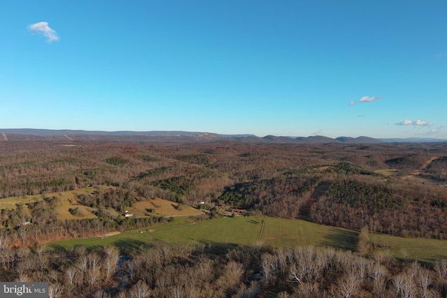 5895 FORT ASHBY RD, Keyser, WV 26726