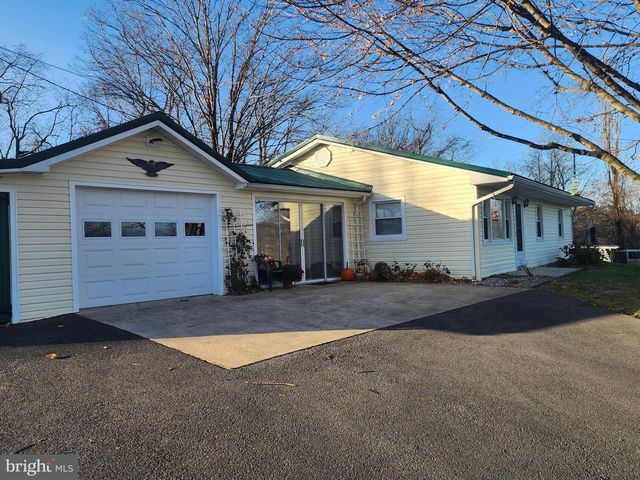 5895 FORT ASHBY RD, Keyser, WV 26726