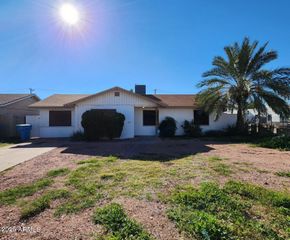 2621 W MARIPOSA Street, Phoenix, AZ 85017