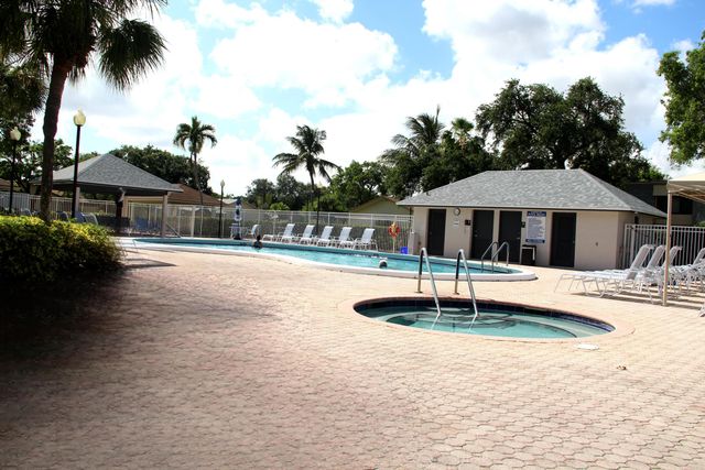 729 NW 29th Avenue, Delray Beach, FL 33445