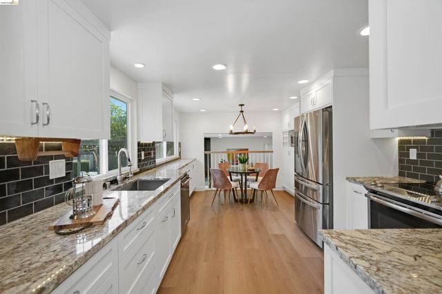 2704 Mohawk Cir, San Ramon, CA 94583
