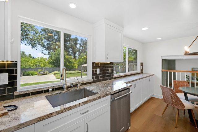 2704 Mohawk Cir, San Ramon, CA 94583