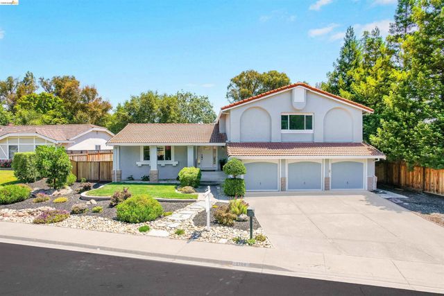 2704 Mohawk Cir, San Ramon, CA 94583
