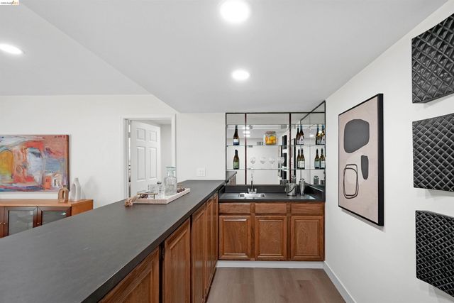 2704 Mohawk Cir, San Ramon, CA 94583